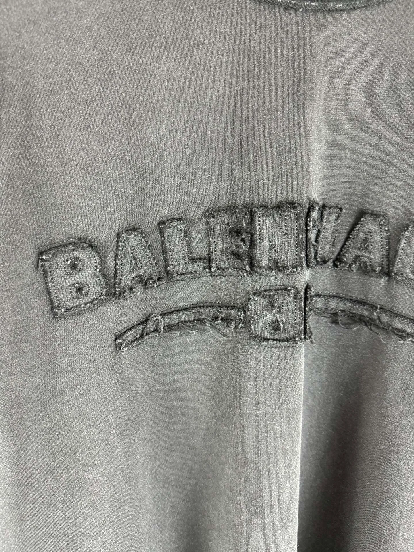 BALENCI*GA 25 . . . . . . 280g . . OS Same Style -Color： -SIZE：Xs S M L 8636